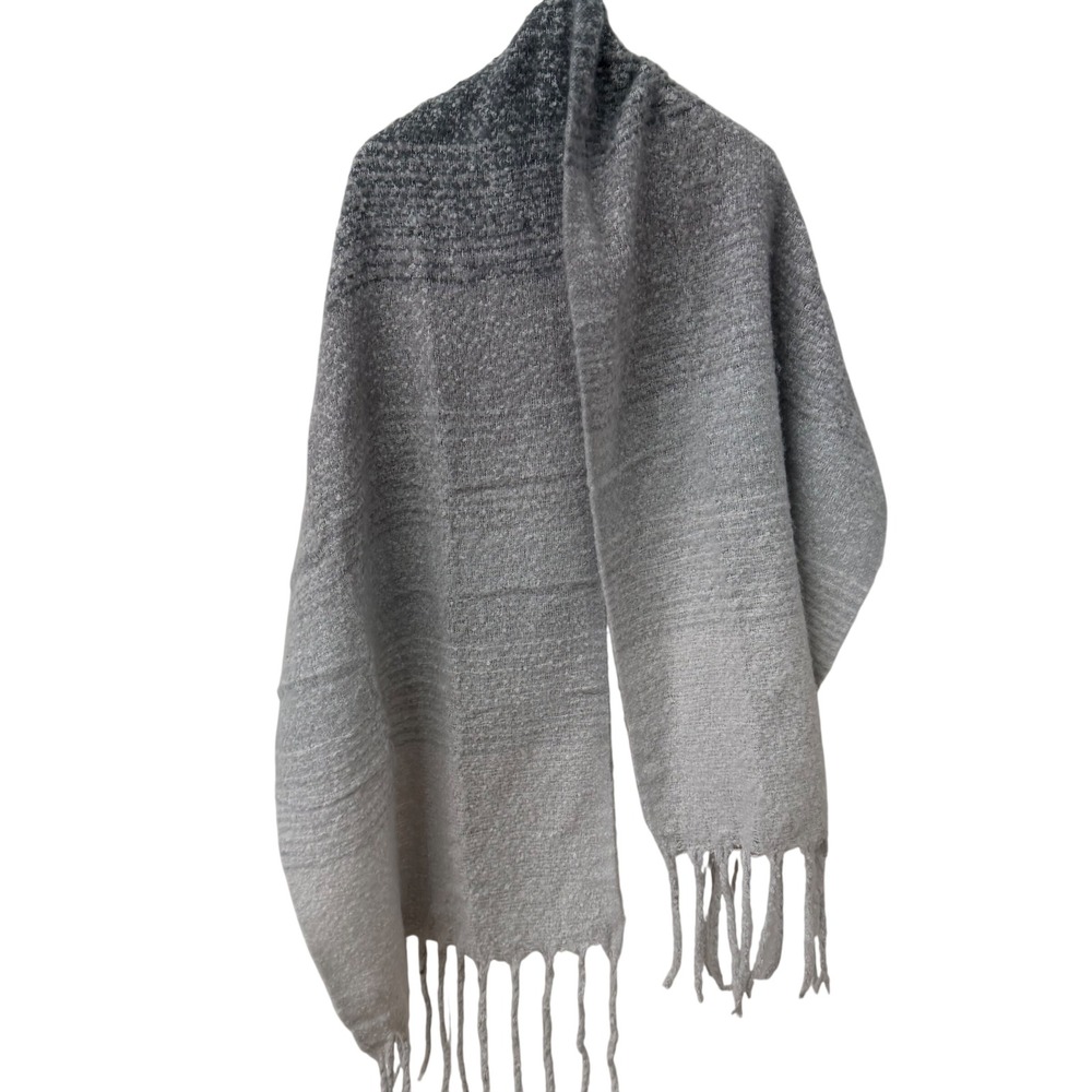 MerSea & Co Scarf OS Grey Ombre Knit Fringe Tassel Oversized‎ Wrap
